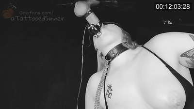 ဘုရာတွင်းမှာ ပြီးပြည့်စုံတဲ့ နို့သီးလှလှလေးတွေ